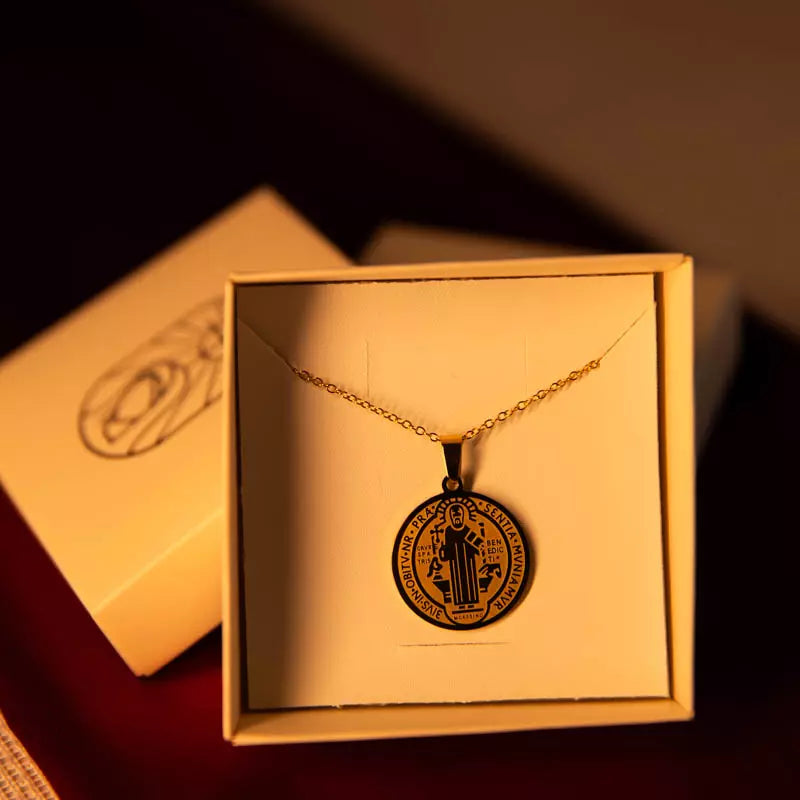 Colar Medalha de São Bento Masculino e Feminino – Colar de Proteção Espiritual