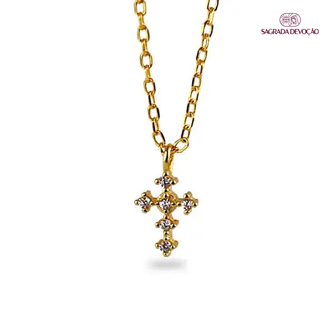 Colar com Pingente Cruz de Luxo Minimalista