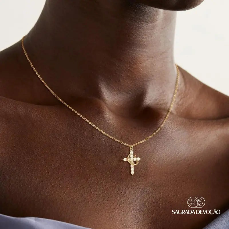 Colar Cruz e Coroa de Cristo – Zircônia Premium & Ouro 14K