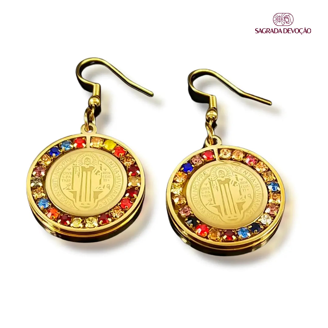Brinco São Bento com Zircônias Coloridas