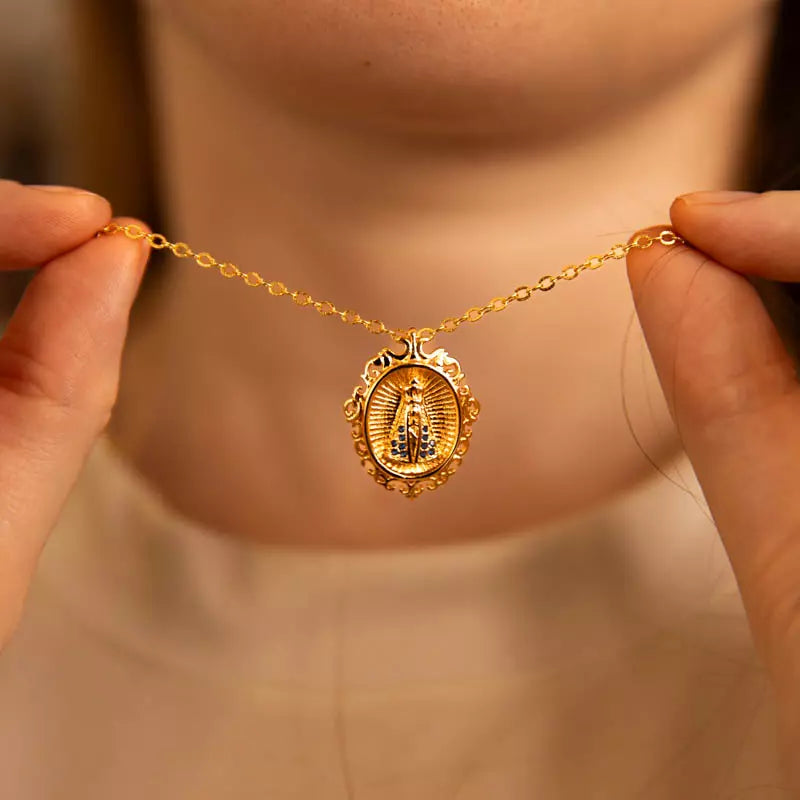 [COMPRE 1 LEVE 2] Colar Retrato Nossa Senhora Aparecida - Zircônia Premium Ouro 14K