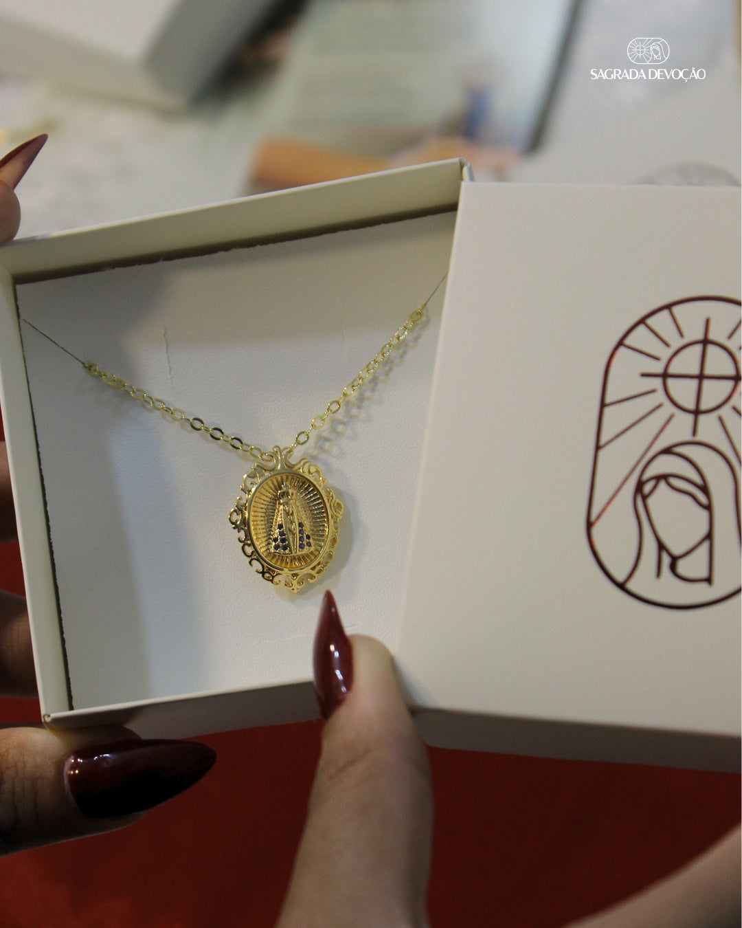 [COMPRE 1 LEVE 2] Colar Retrato Nossa Senhora Aparecida - Zircônia Premium Ouro 14K