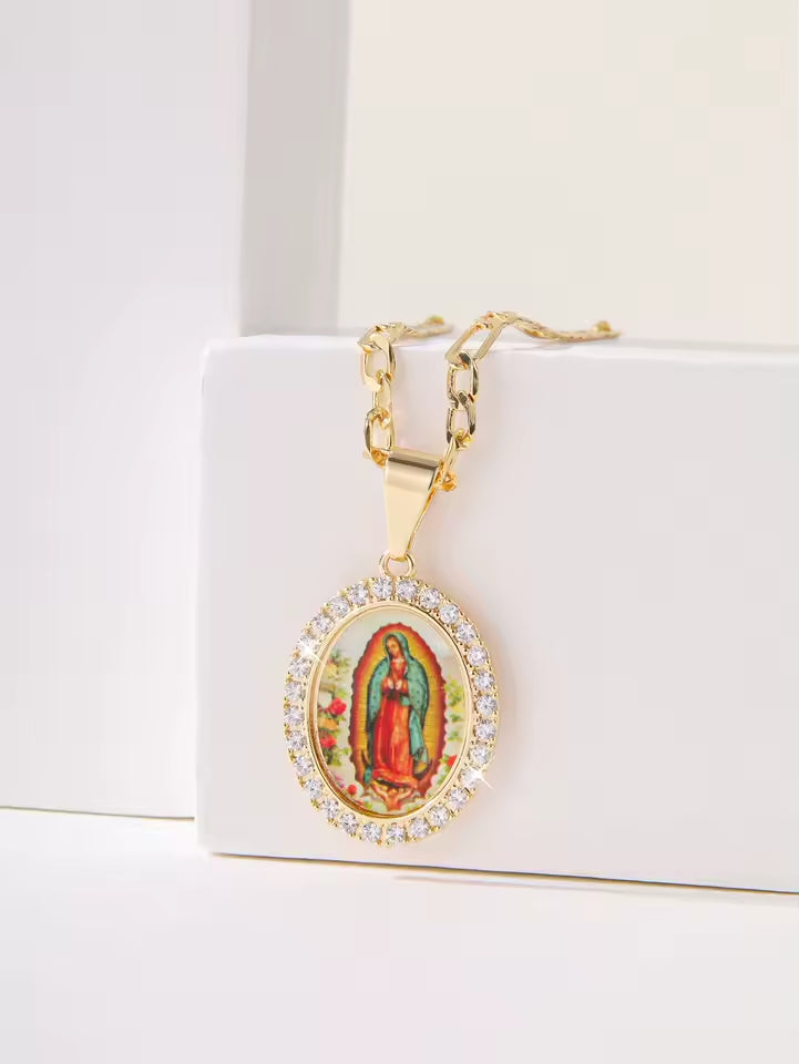 Colar Nossa Senhora de Guadalupe com Zircônias – Pingente Religioso Feminino Delicado