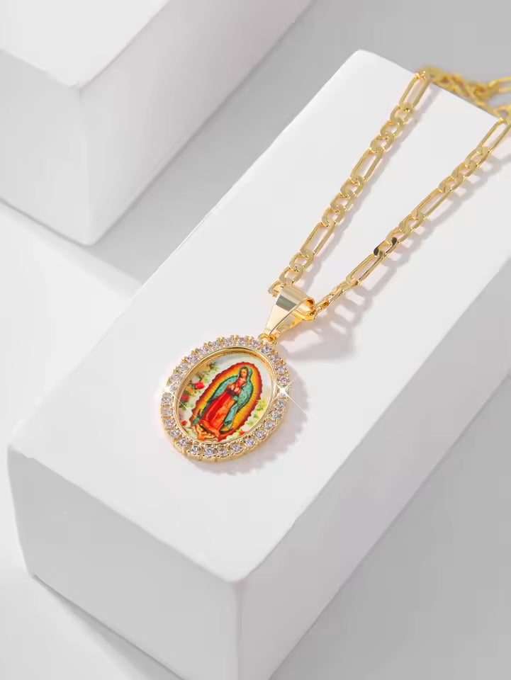 Colar Nossa Senhora de Guadalupe com Zircônias – Pingente Religioso Feminino Delicado